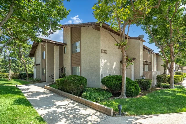 $538,000 | 901 Golden Springs Drive, Unit D13, Diamond Bar, CA 91765