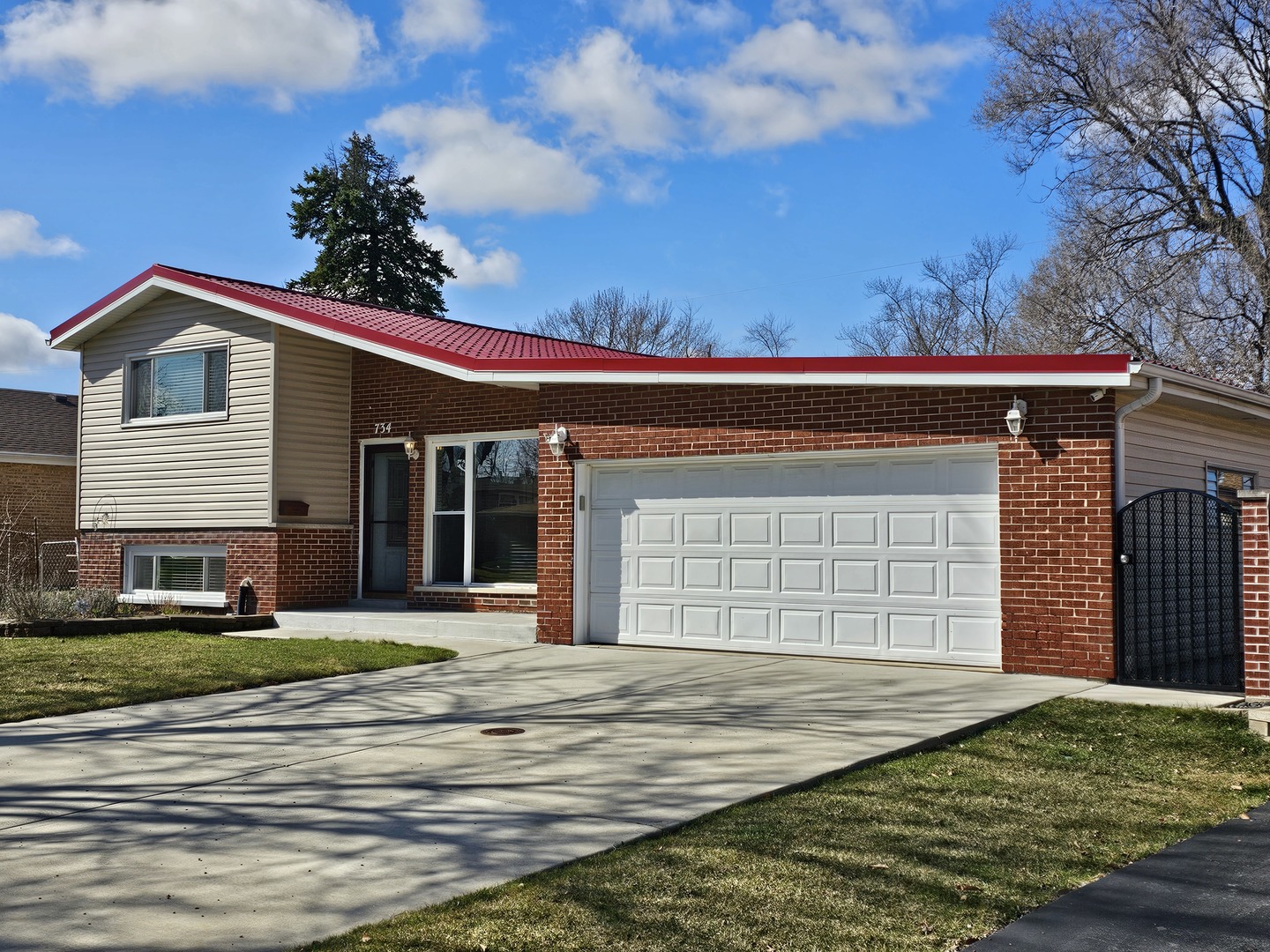 734 Neva Avenue Addison, IL 60101 - Photo 1 of 21 Gallery Image 1