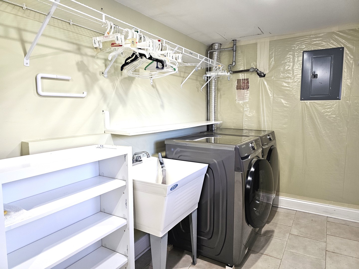 734 Neva Avenue Addison, IL 60101 - Photo 16 of 21 Gallery Image 16