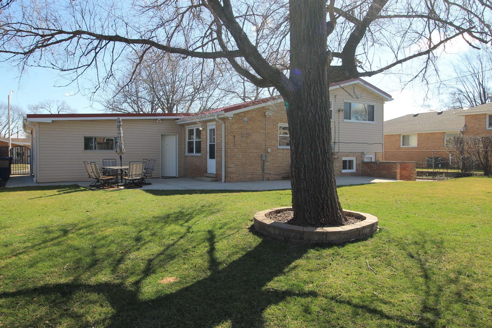 734 Neva Avenue Addison, IL 60101 - Photo 18 of 21 Gallery Image 18