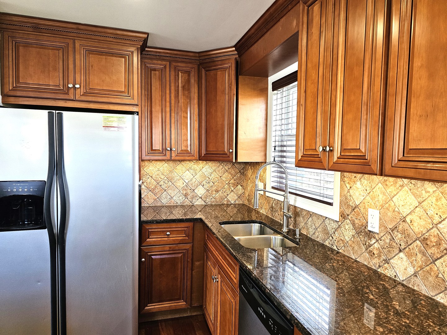 734 Neva Avenue Addison, IL 60101 - Photo 6 of 21 Gallery Image 6