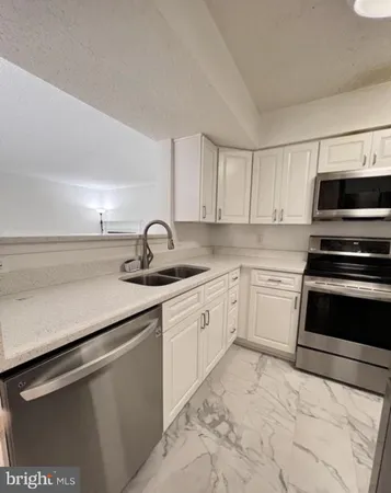 $3,000 | 1541 Lincoln Way, Unit 204, McLean, VA 22102