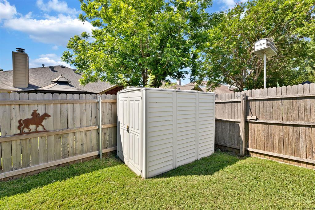 1065 Springhill Drive Saginaw, TX 76179 - Photo 33 of 40