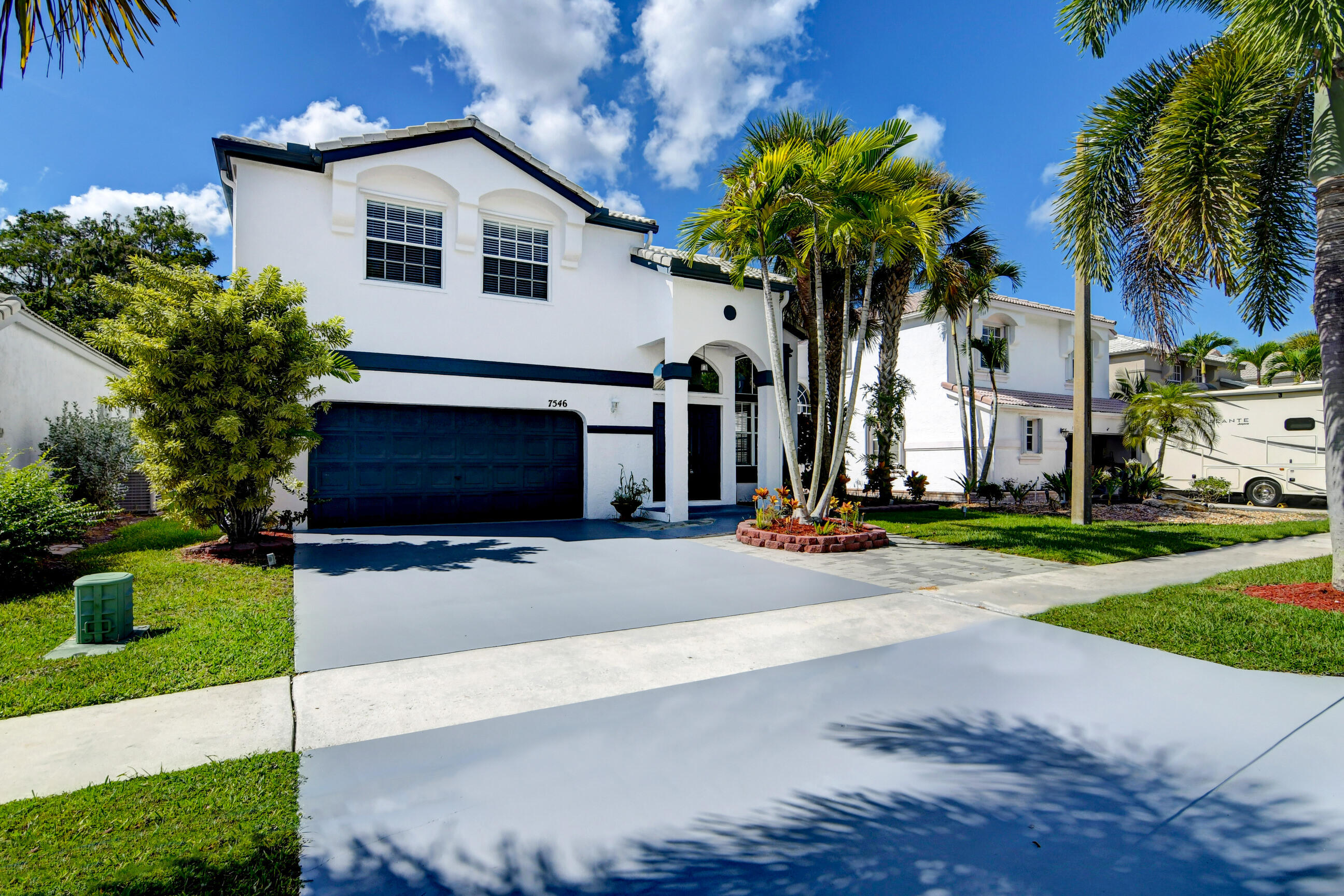 7546 Ridgefield Lane Lake Worth, FL 33467 - Photo 1 of 49 02_dsc_7652_3_4_5_6
