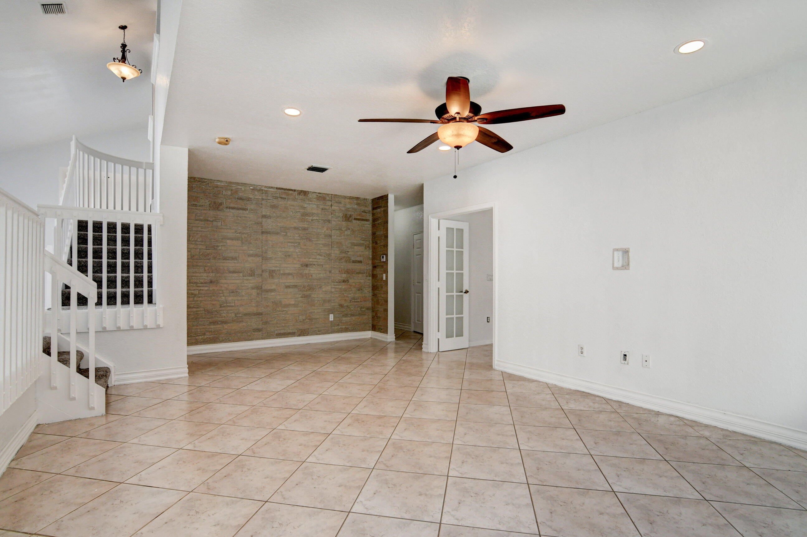 7546 Ridgefield Lane Lake Worth, FL 33467 - Photo 11 of 49 23_dsc_7232_3_4_5_6