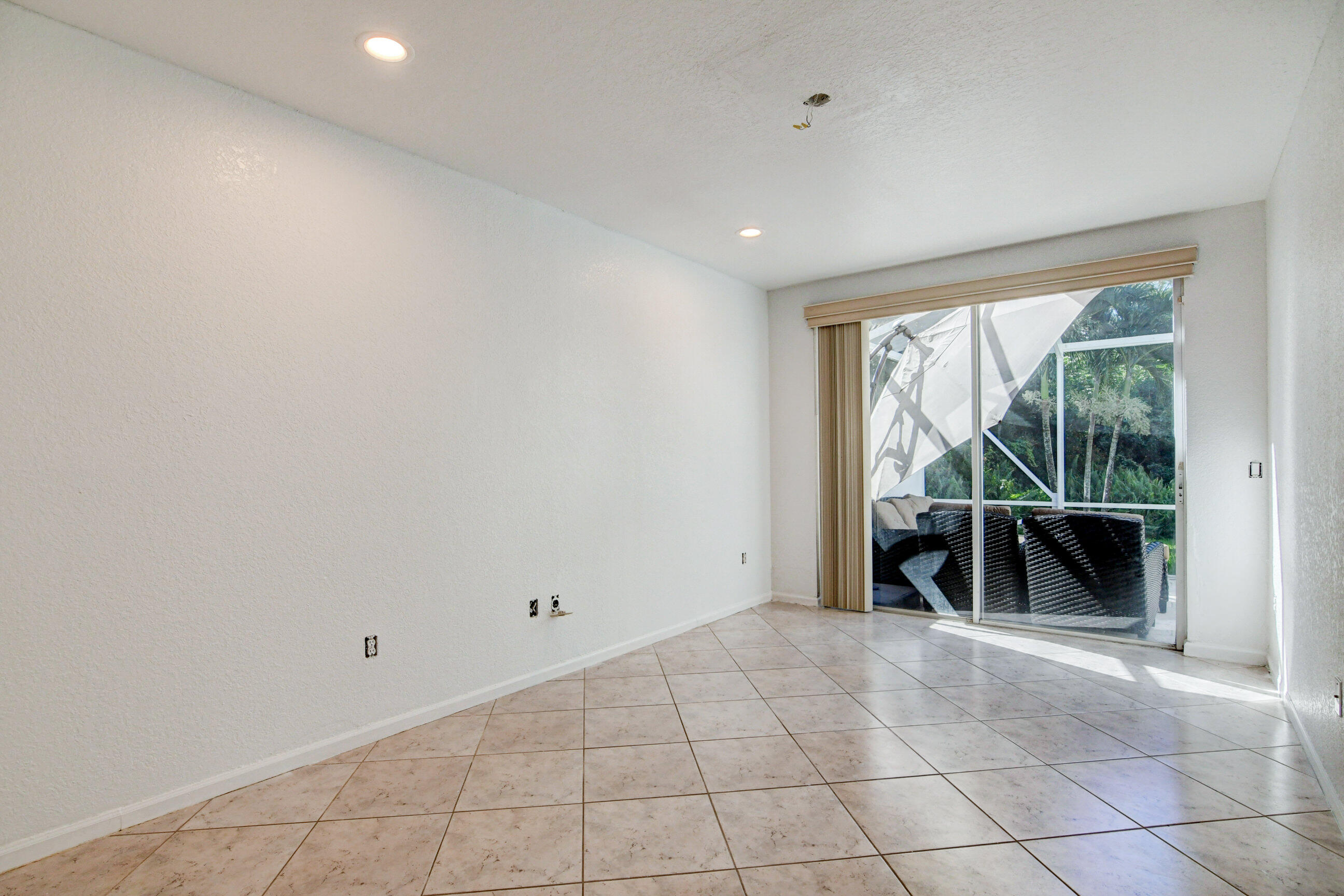 7546 Ridgefield Lane Lake Worth, FL 33467 - Photo 21 of 49 34_dsc_7327_28_29_30_31
