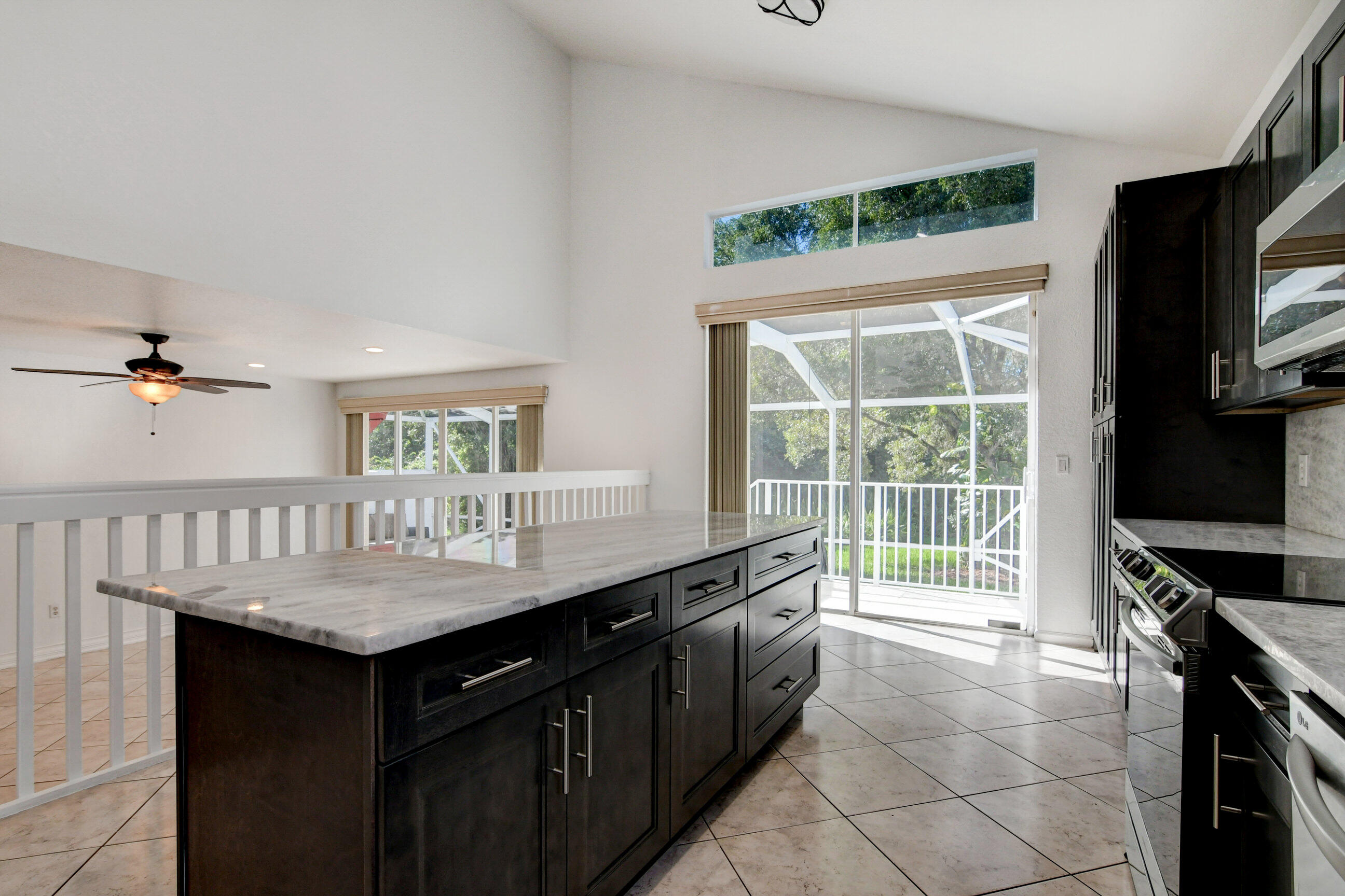 7546 Ridgefield Lane Lake Worth, FL 33467 - Photo 9 of 49 19_dsc_7187_88_89_90_91