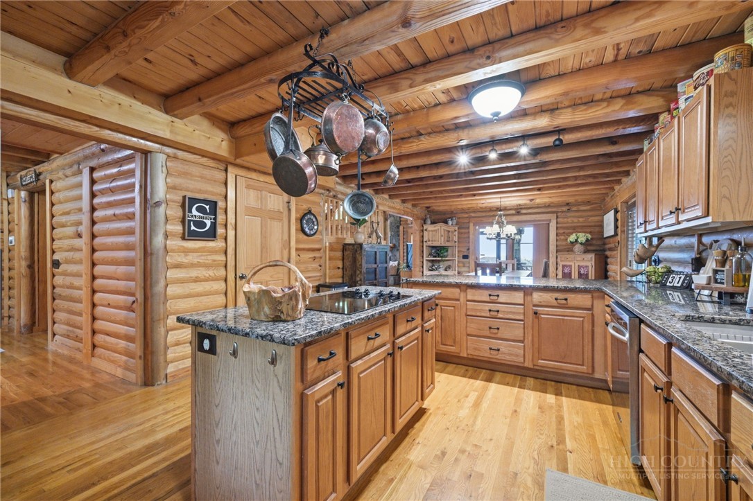 2235 Buck Mountain Road Purlear, NC 28665 - Photo 8 of 50 Gallery Image 8