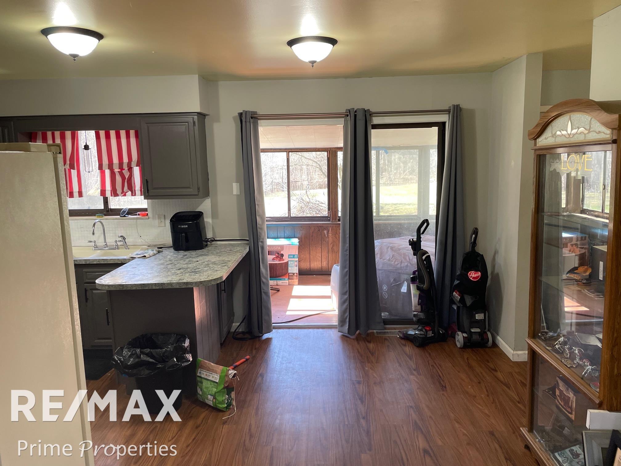 12083 Seymour Road Montrose, MI 48457 - Photo 13 of 35 Gallery Image 13
