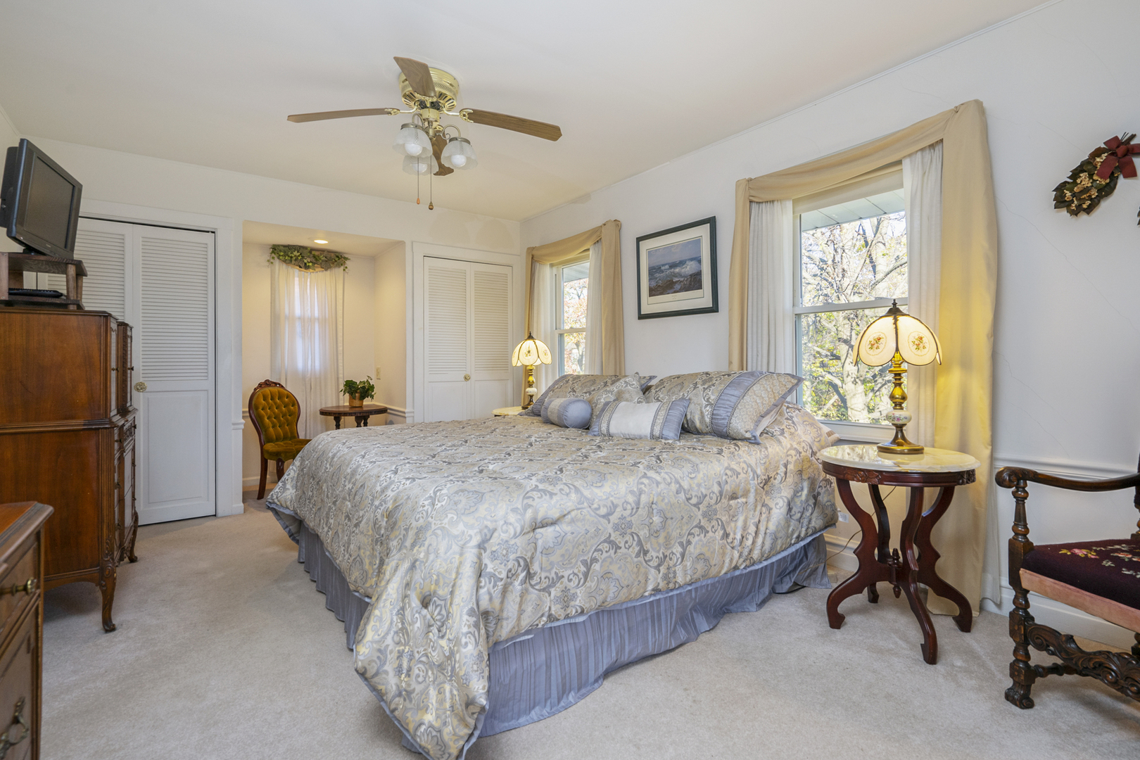 252 Bartram Road Riverside, IL 60546 - Photo 13 of 29