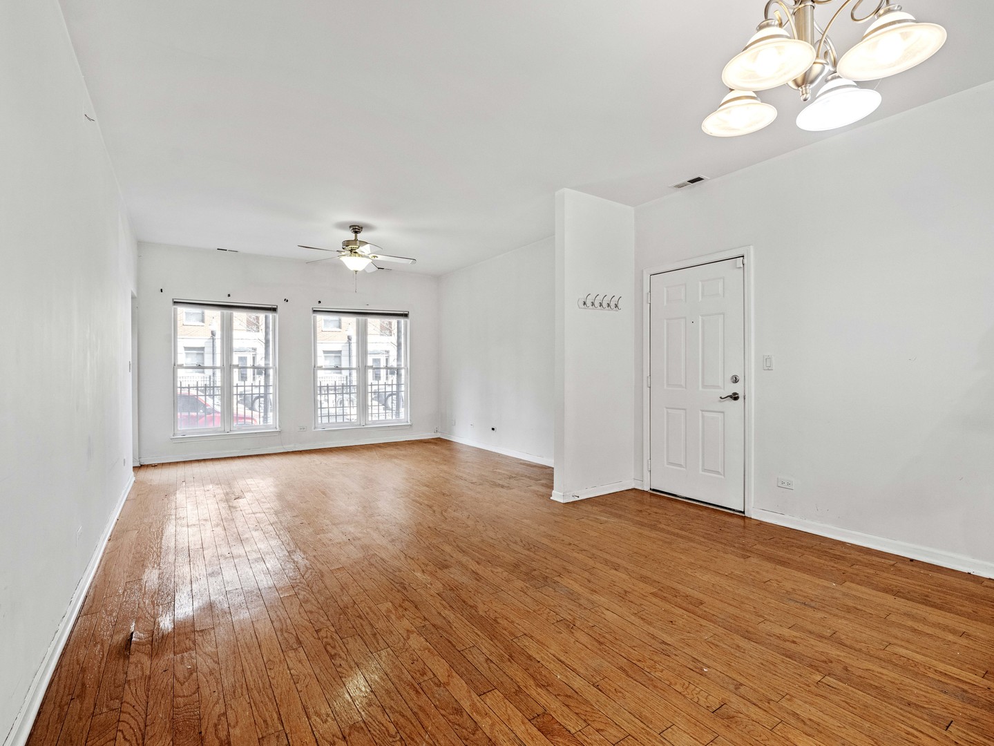 1500 South Halsted Street, Unit 1A Chicago, IL 60607 - Photo 3 of 17