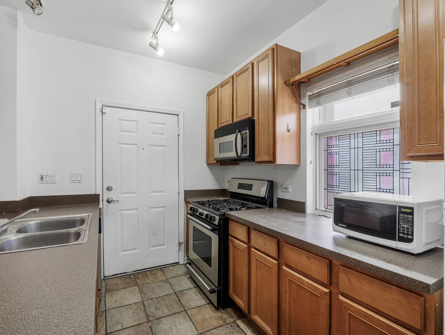 1500 South Halsted Street, Unit 1A Chicago, IL 60607 - Photo 8 of 17