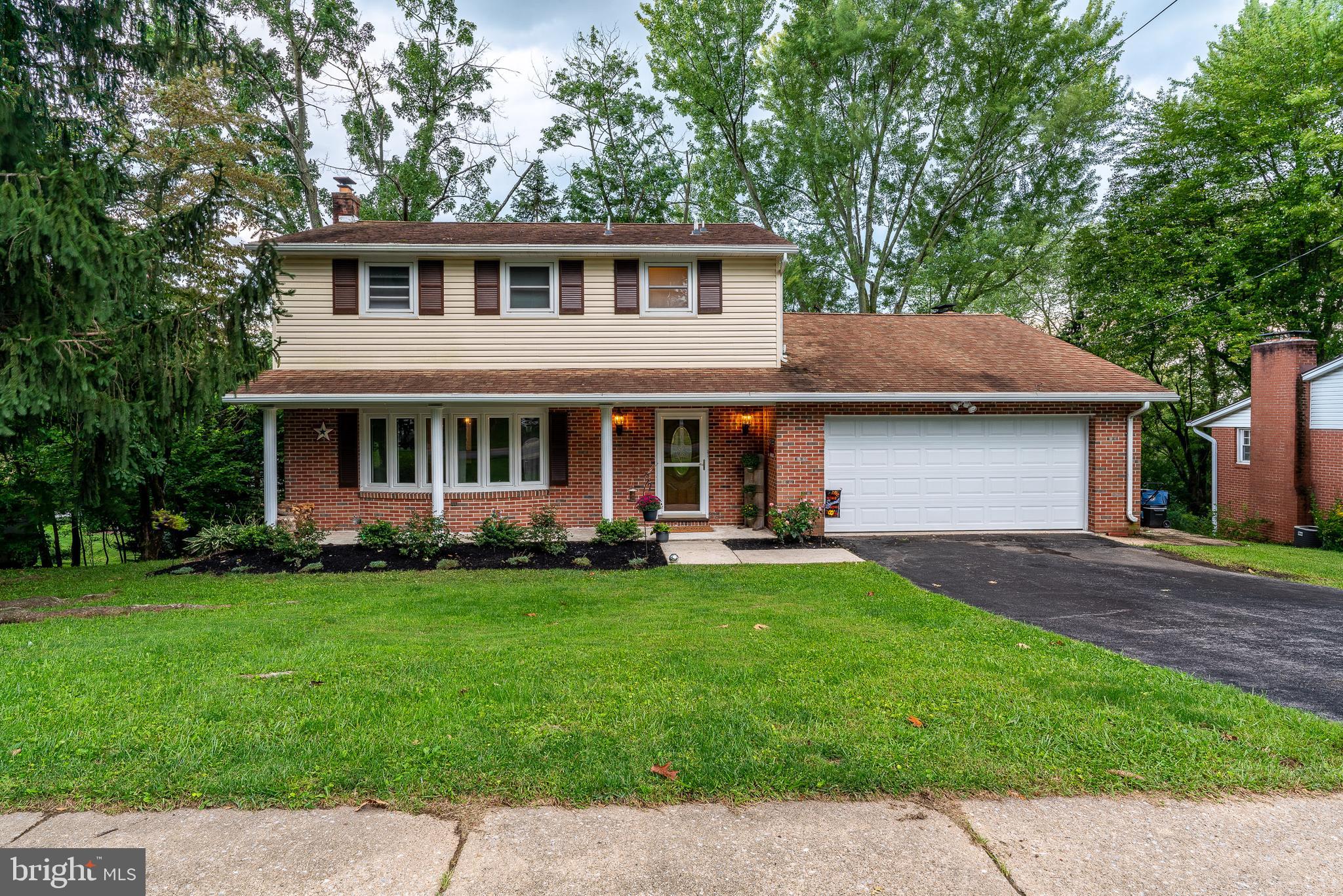 2780 Cambridge Road York, PA 17402 - Photo 1 of 31 Gallery Image 1