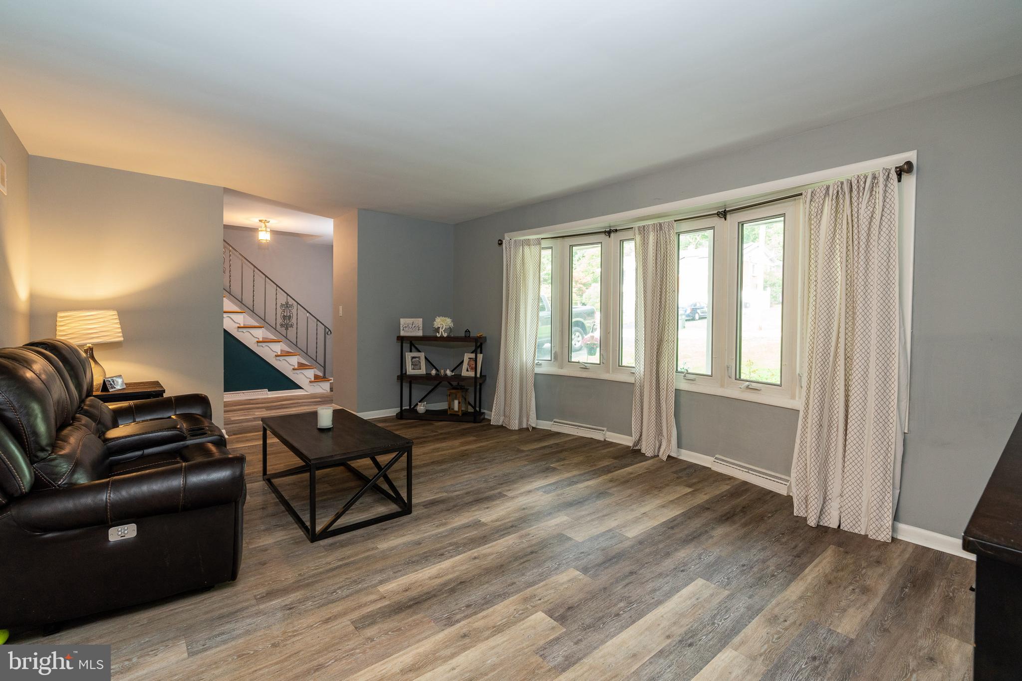 2780 Cambridge Road York, PA 17402 - Photo 4 of 31 Gallery Image 4