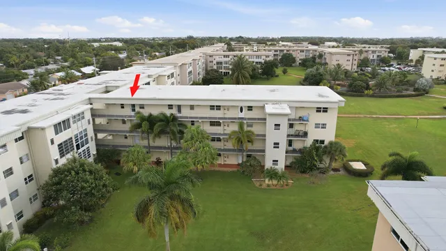 $96,000 | 130 Northeast 26th Avenue, Unit 4090, Boynton Beach, FL 33435