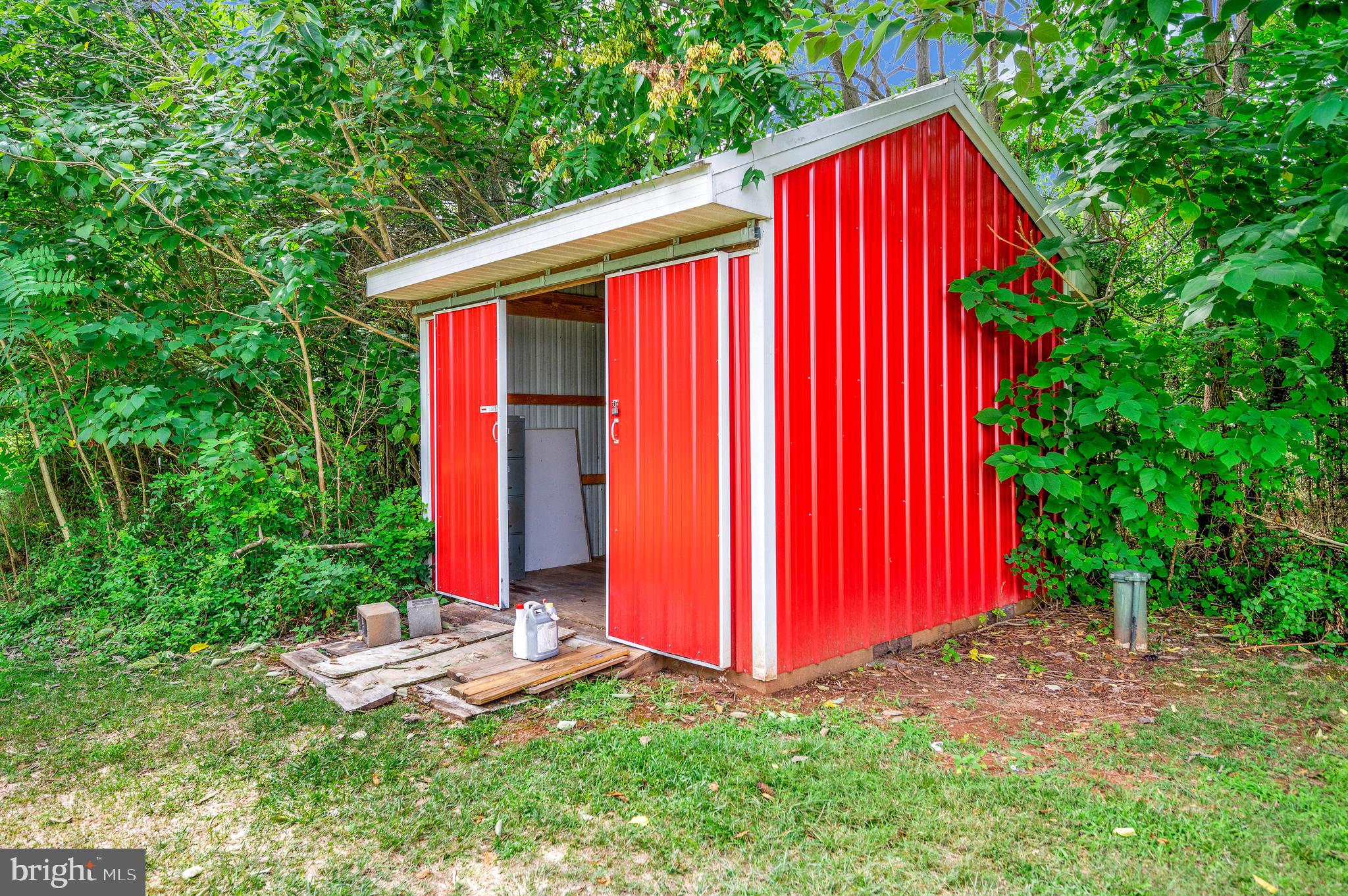 32432 Zoar Road Locust Grove, VA 22508 - Photo 35 of 42 shed