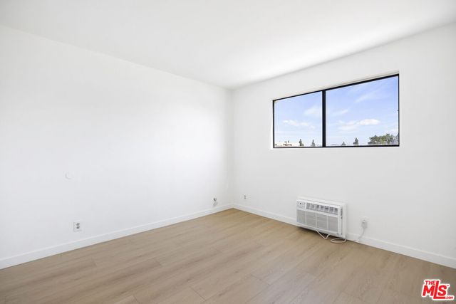 $455,000 | 8641 Glenoaks Boulevard, Unit 204, Sun Valley, CA 91352