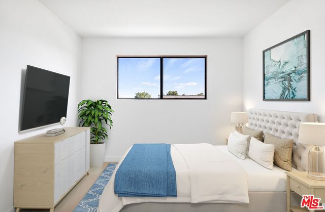 $455,000 | 8641 Glenoaks Boulevard, Unit 204, Sun Valley, CA 91352