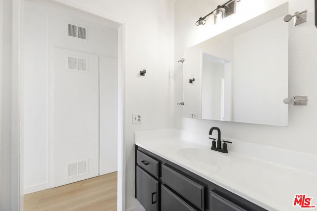 $455,000 | 8641 Glenoaks Boulevard, Unit 204, Sun Valley, CA 91352