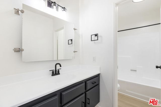 $455,000 | 8641 Glenoaks Boulevard, Unit 204, Sun Valley, CA 91352