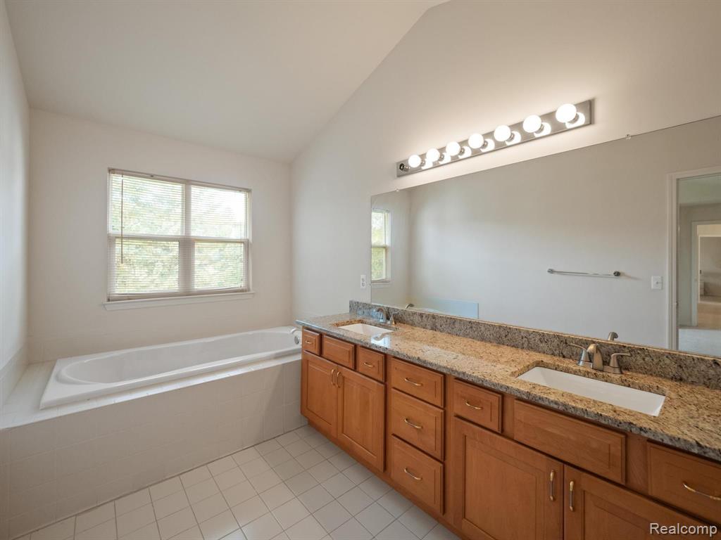 3316 Empire Drive Rochester, MI 48309 - Photo 36 of 52