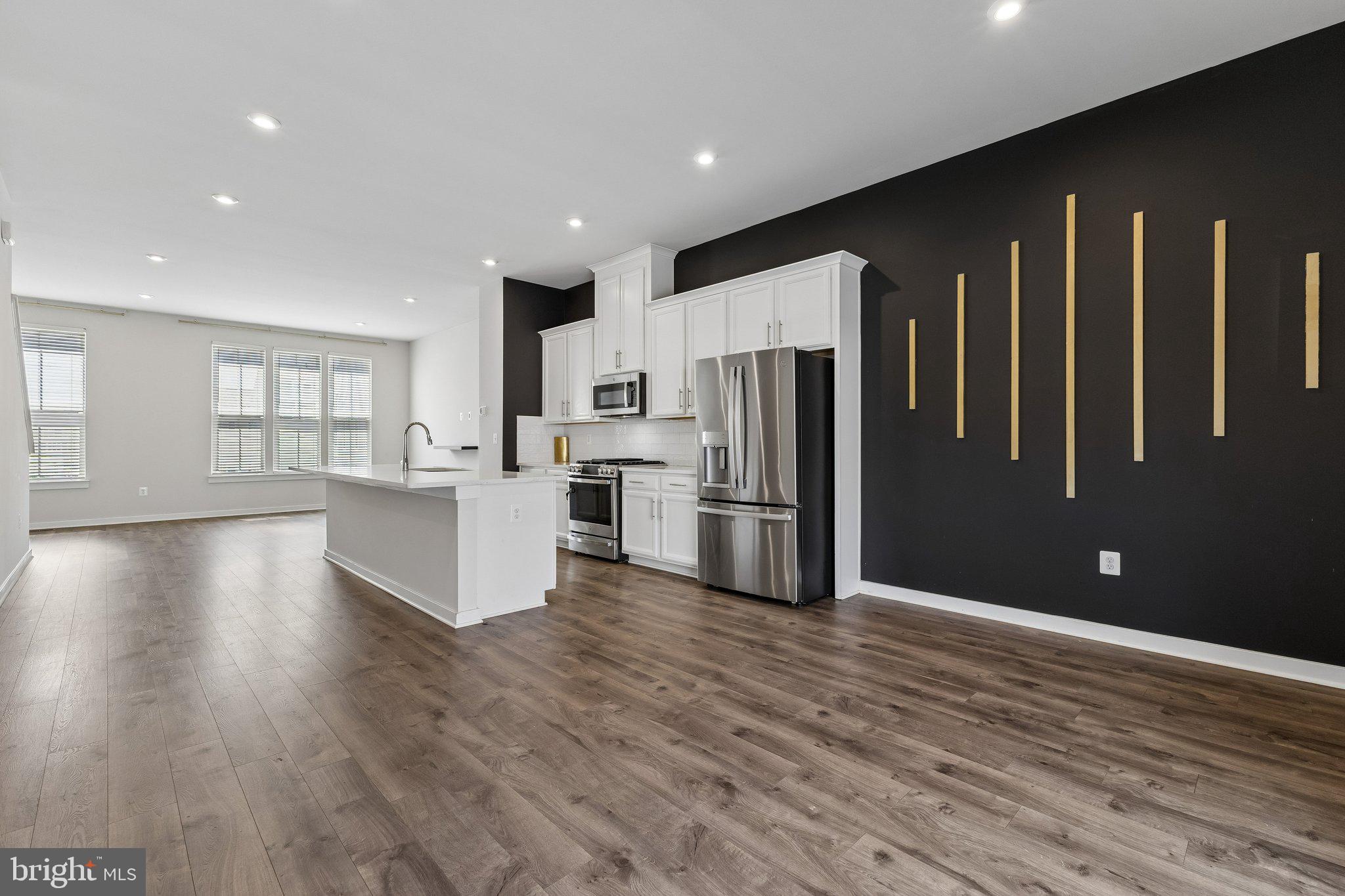 1756 Hickory Woods Road Dumfries, VA 22026 - Photo 6 of 34 Kitchen