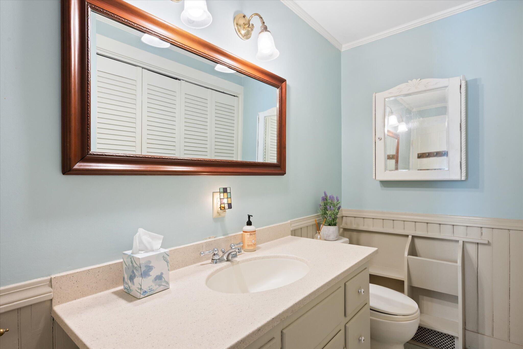 14 Oak Street Bucksport, ME 04416 - Photo 23 of 58 14-Bathroom