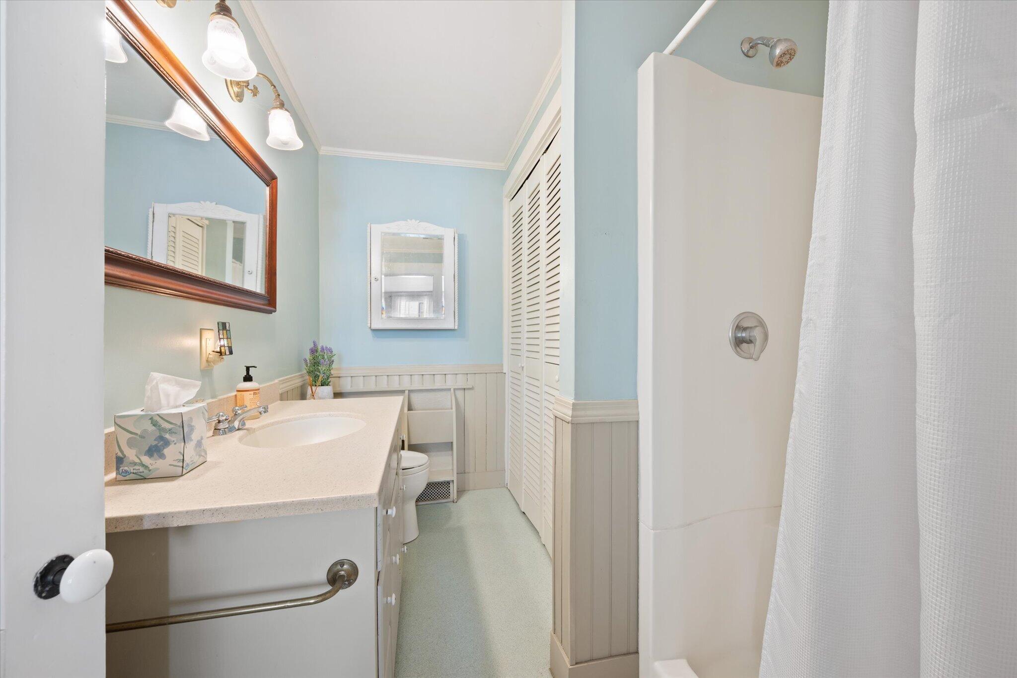 14 Oak Street Bucksport, ME 04416 - Photo 24 of 58 15-Bathroom