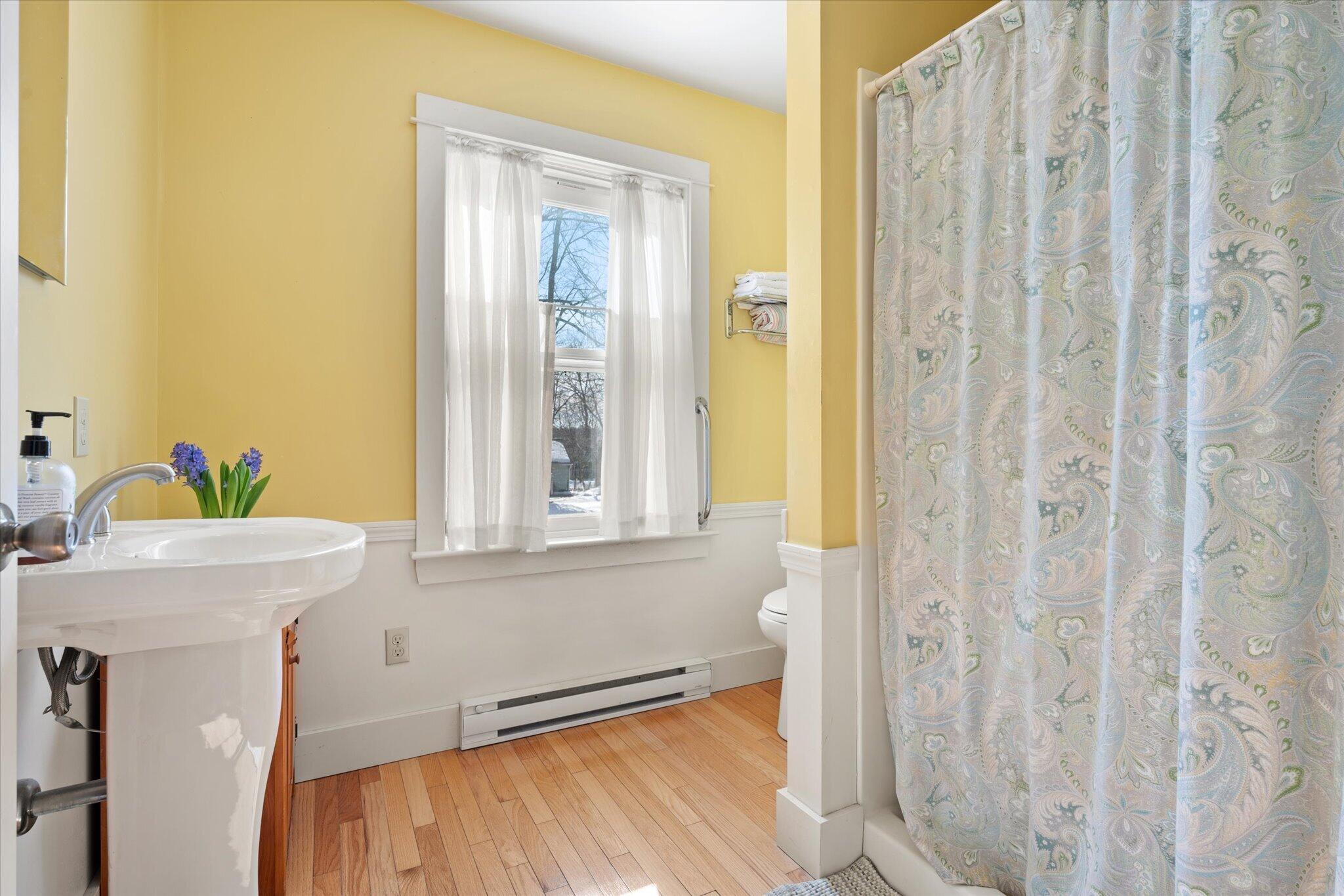 14 Oak Street Bucksport, ME 04416 - Photo 27 of 58 26-Primary Bathroom