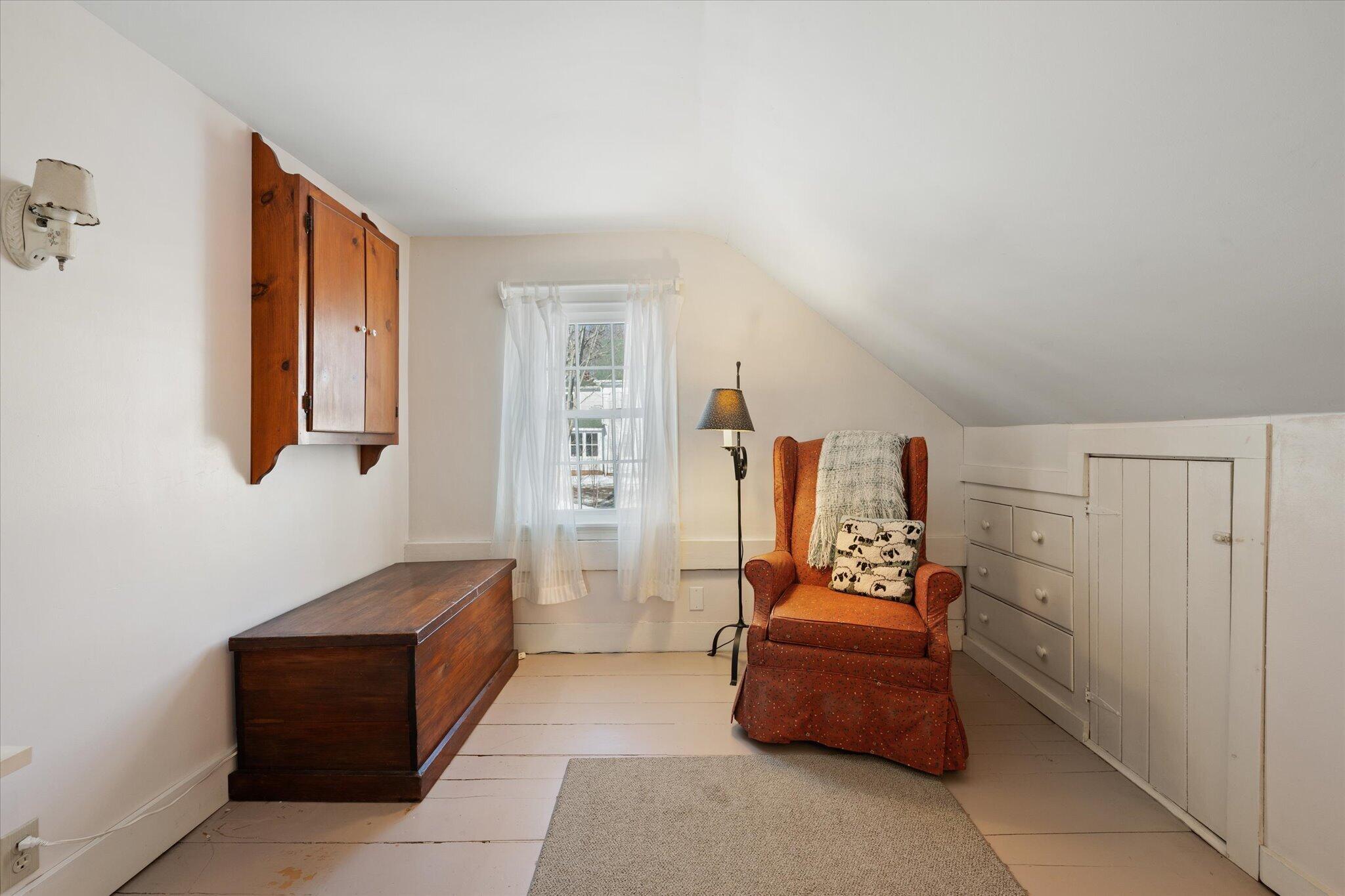 14 Oak Street Bucksport, ME 04416 - Photo 32 of 58 31-Sitting Room