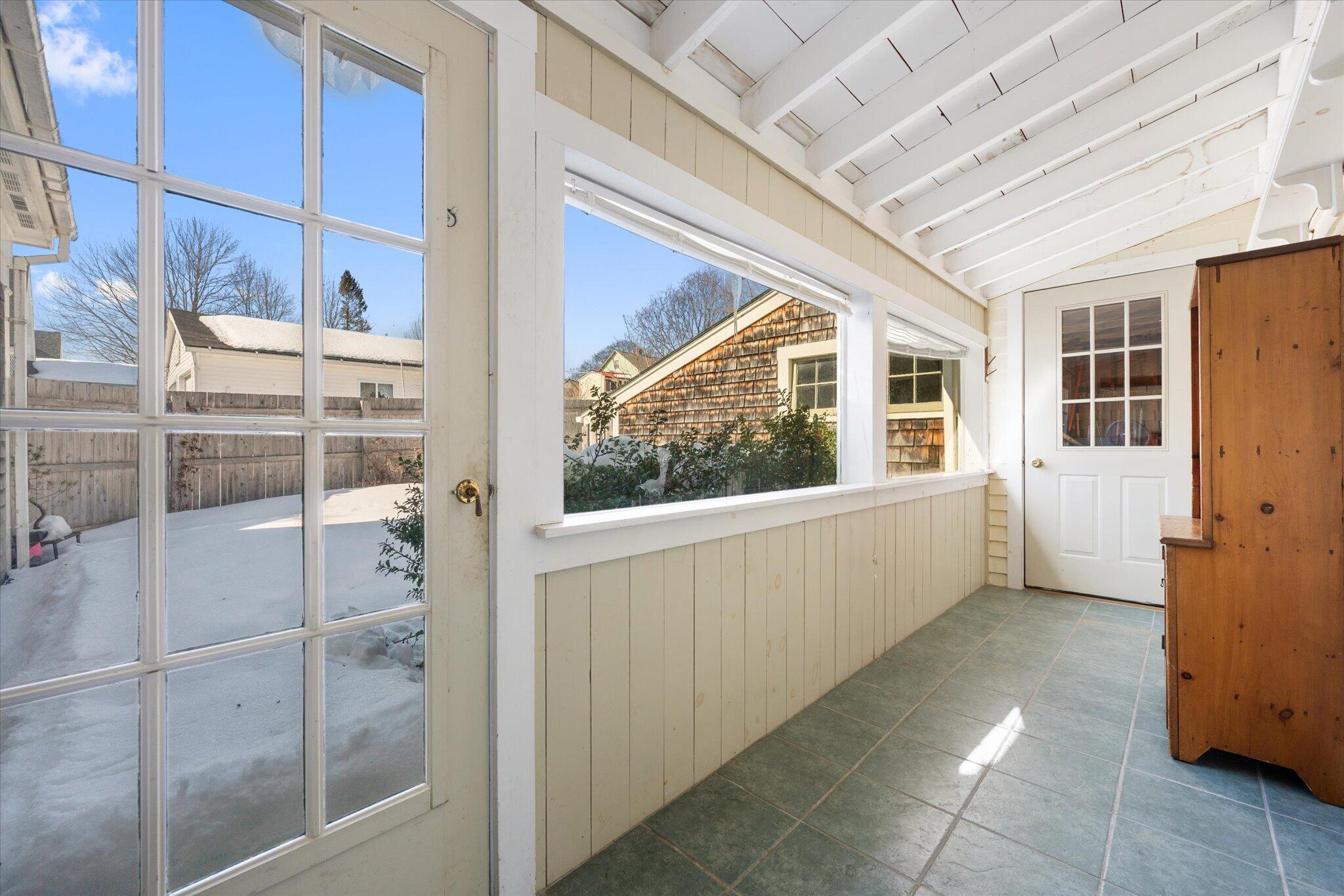 14 Oak Street Bucksport, ME 04416 - Photo 42 of 58 41-Sun Porch