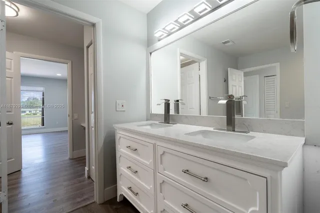 $410,000 | 6211 Southwest 116th Place, Unit C22, Miami, FL 33173