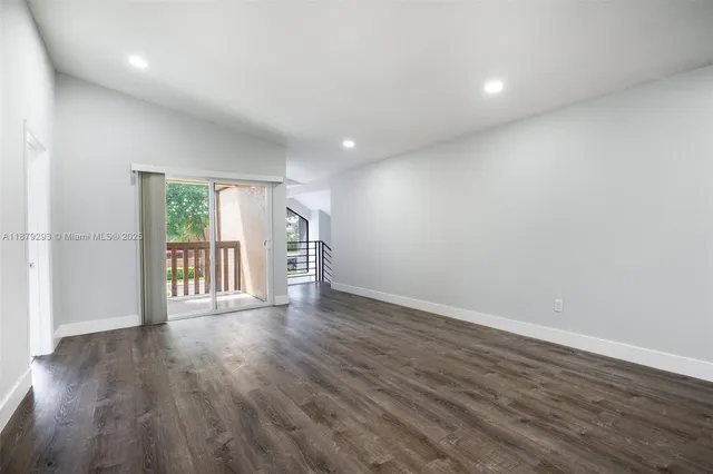 $410,000 | 6211 Southwest 116th Place, Unit C22, Miami, FL 33173