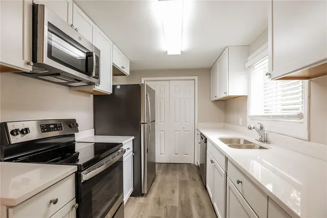 $1,805 | 3101 Northeast 56th Street, Kansas City, MO 64119