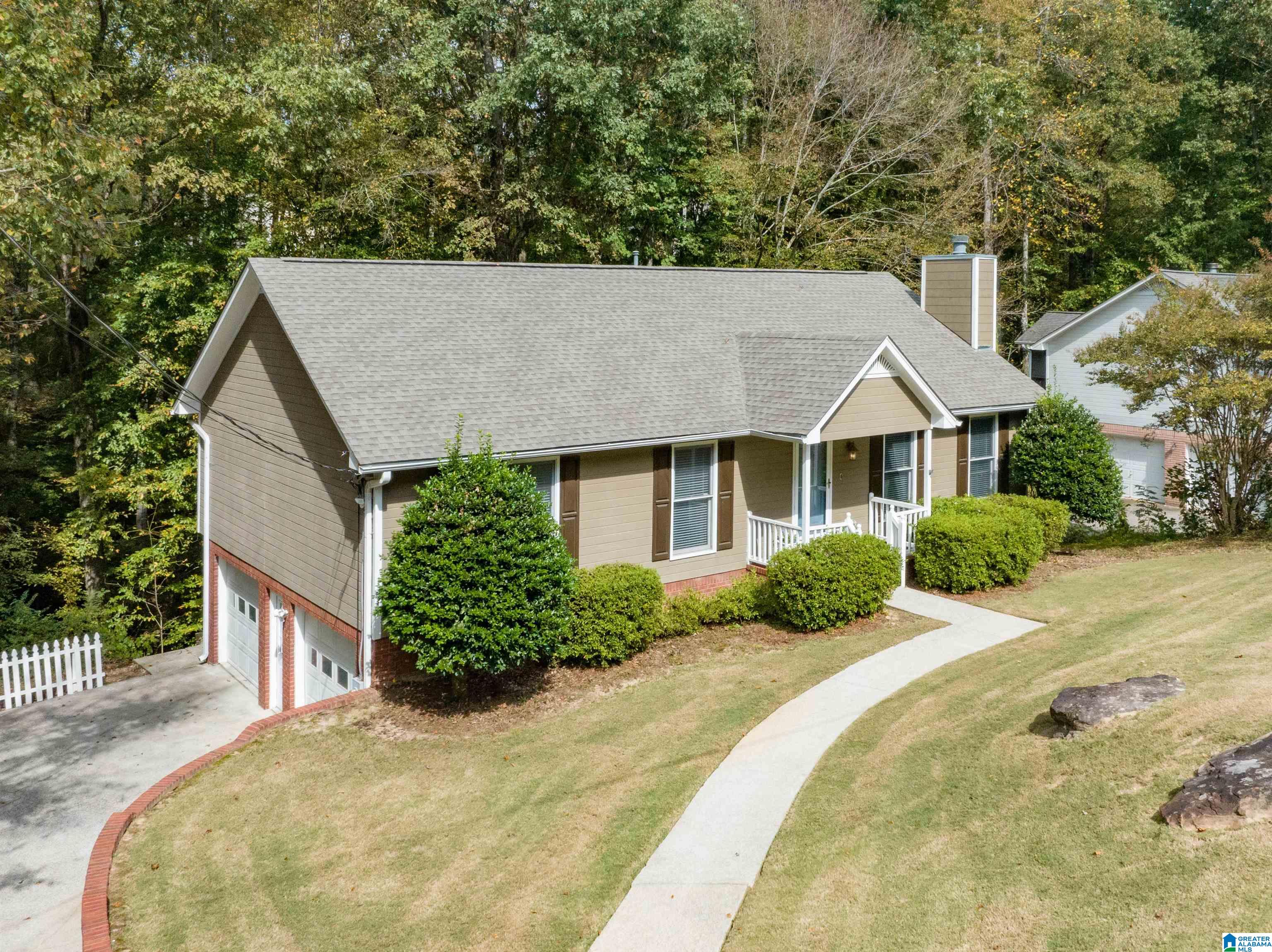 5064 Janet Lane Birmingham, AL 35210 - Photo 4 of 42