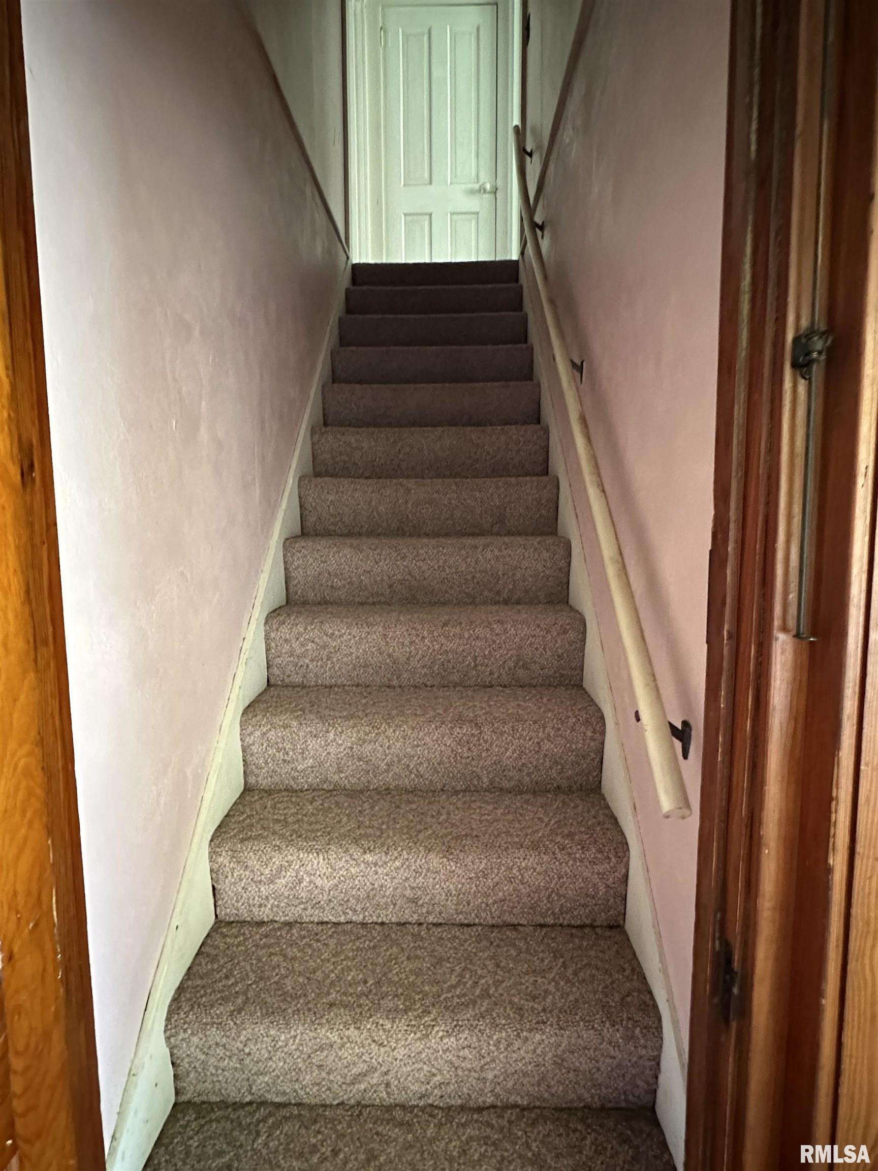 14765 North Dickson Mounds Road Lewistown, IL 61542 - Photo 13 of 15