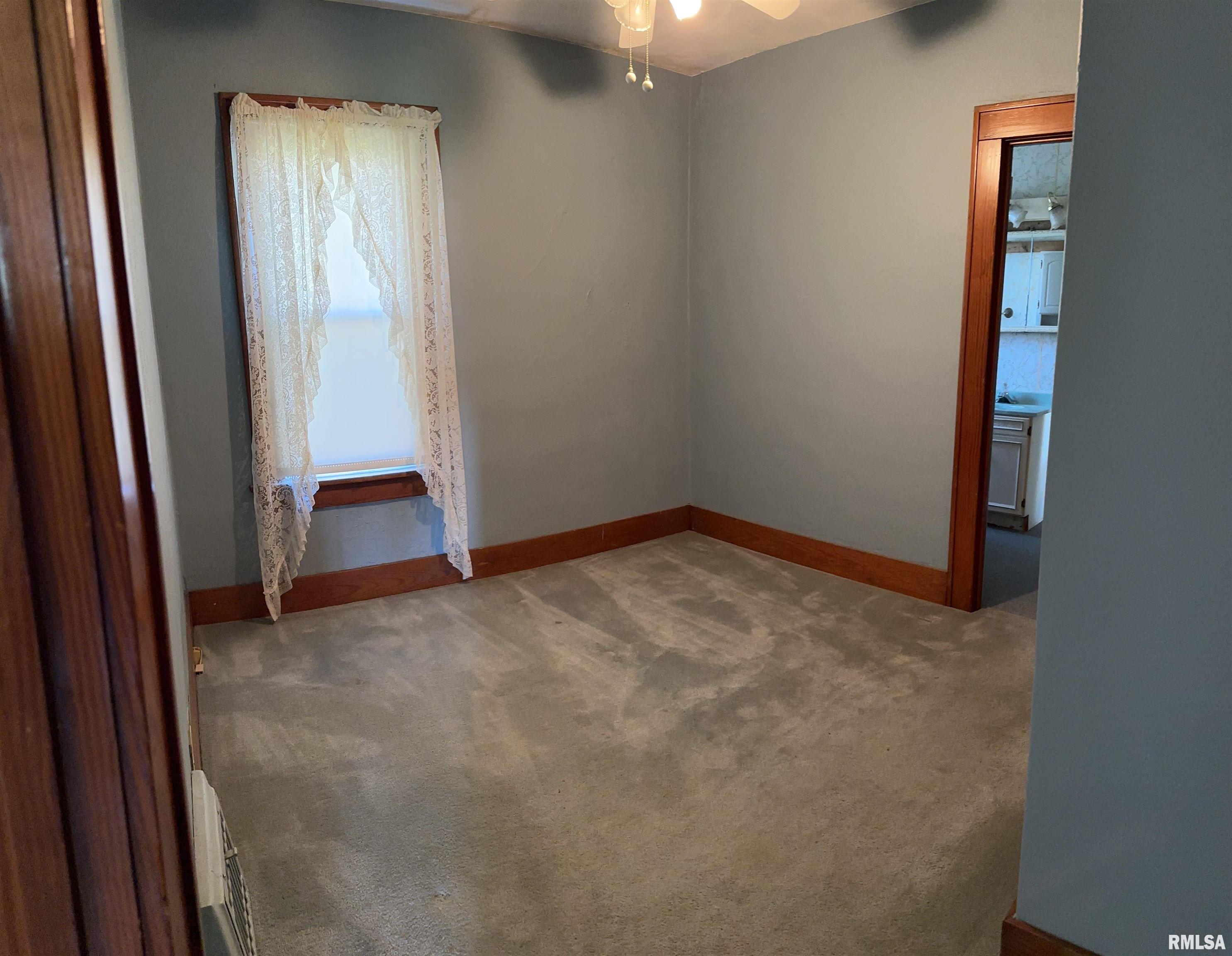 14765 North Dickson Mounds Road Lewistown, IL 61542 - Photo 10 of 15