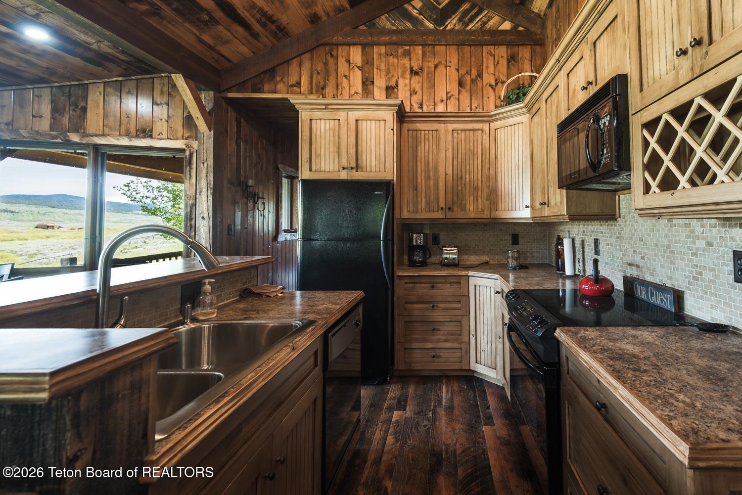 29 White Point Road Cora, WY 82925 - Photo 83 of 102 Guest cabin