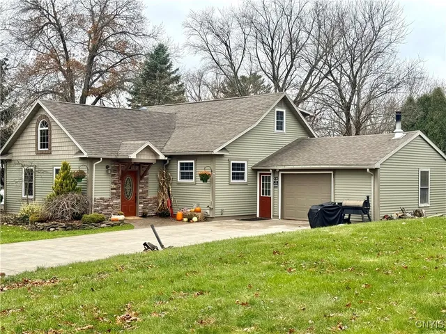 $299,900 | 7 View Road, Richland, NY 13142