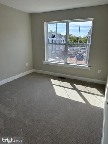 a view of empty room with window