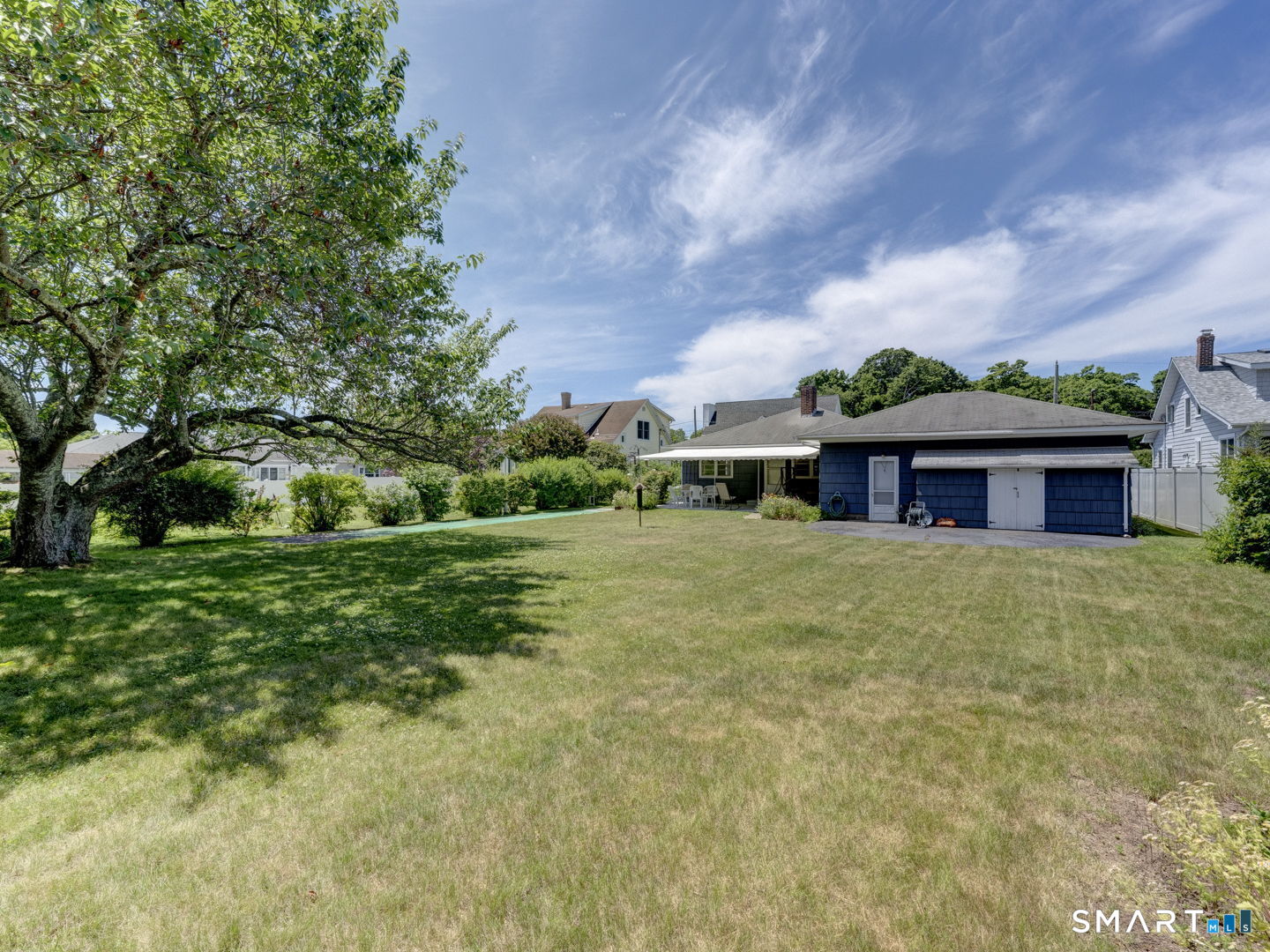 20 Morgan Park Clinton, CT 06413 - Photo 2 of 23 With an extensive level back yard