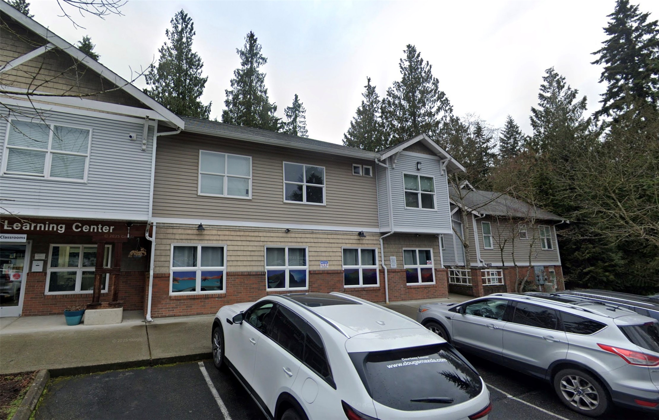 5830 Evergreen Way Everett, WA 98203 - Photo 4 of 6