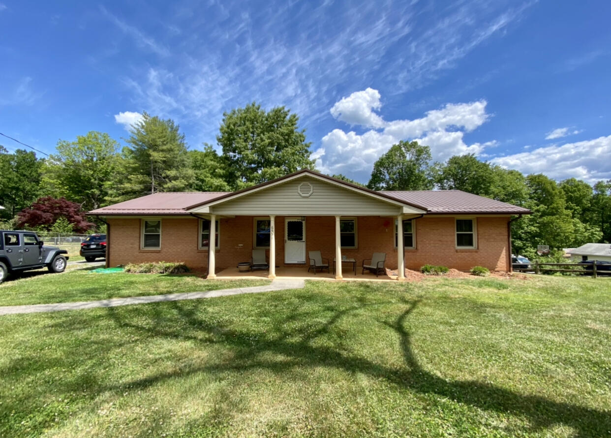 6551 Edwardsville Road Hardy, VA 24101 - Photo 1 of 1 IMG_5183