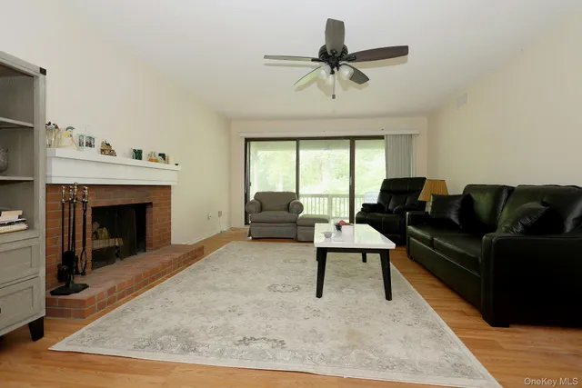$414,900 | 129 Heritage Hills, Unit A, Somers, NY 10589