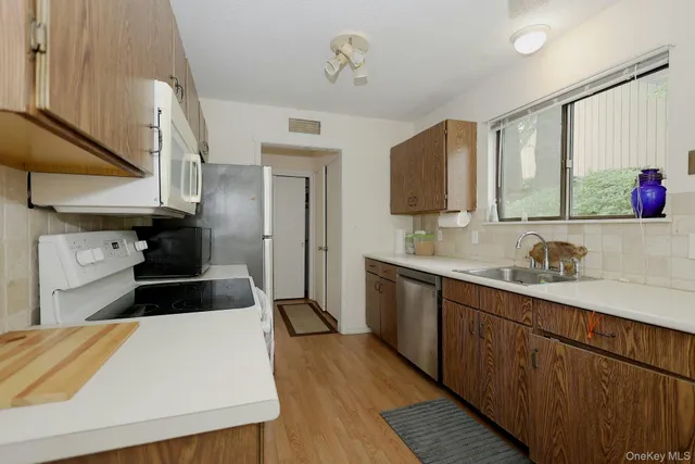 $414,900 | 129 Heritage Hills, Unit A, Somers, NY 10589