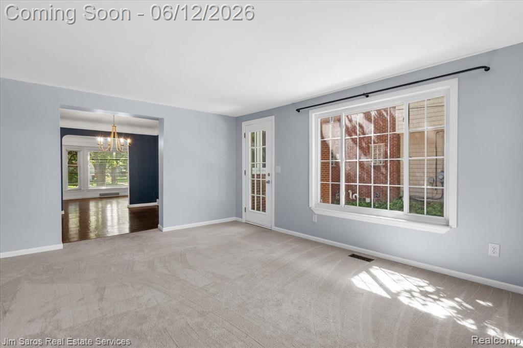 451 Moran Road Grosse Pointe, MI 48236 - Photo 19 of 30