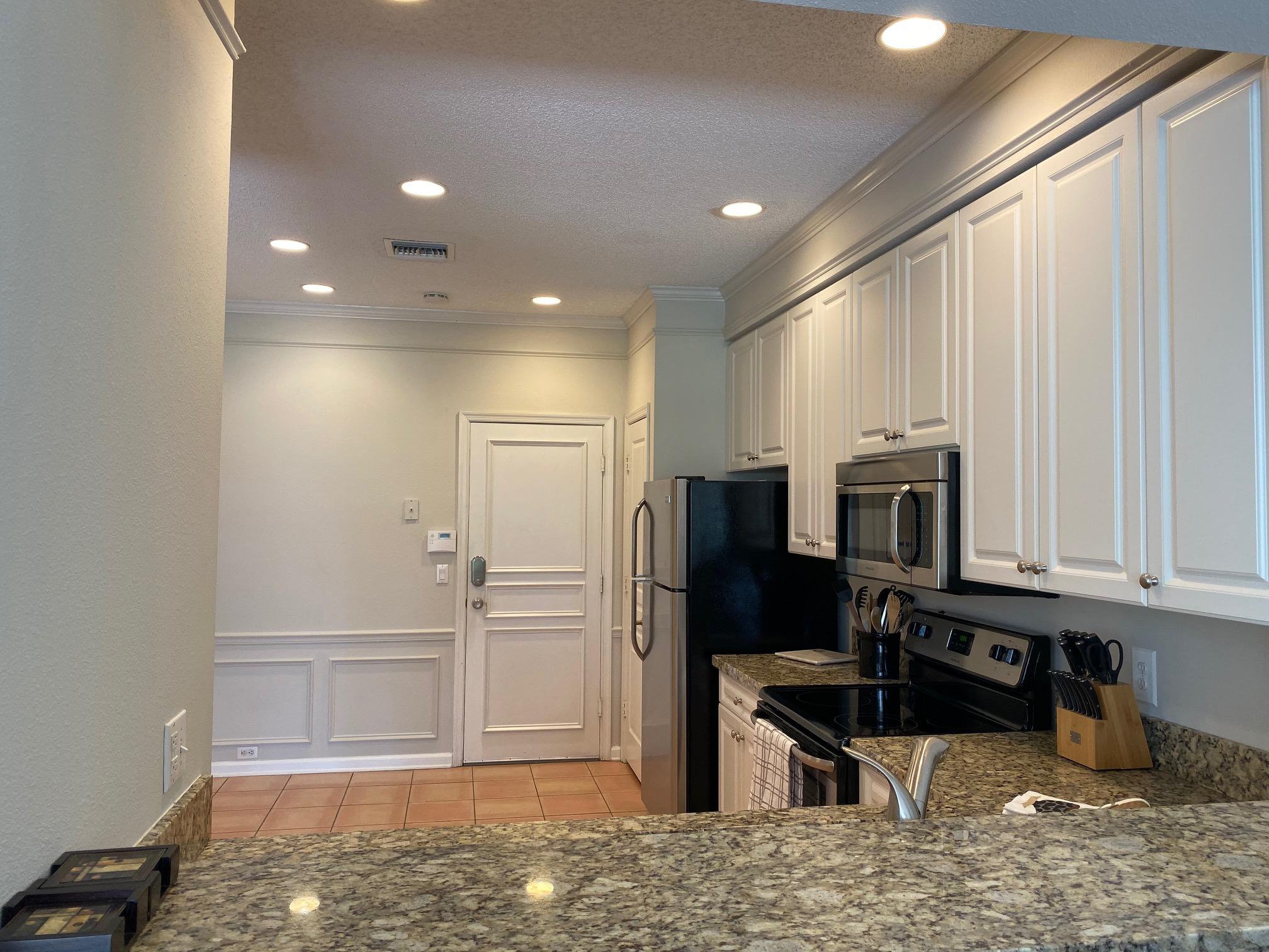 21510 St Andrews Grand Circle, Unit 22 Boca Raton, FL 33486 - Photo 15 of 76 Updated Kitchen