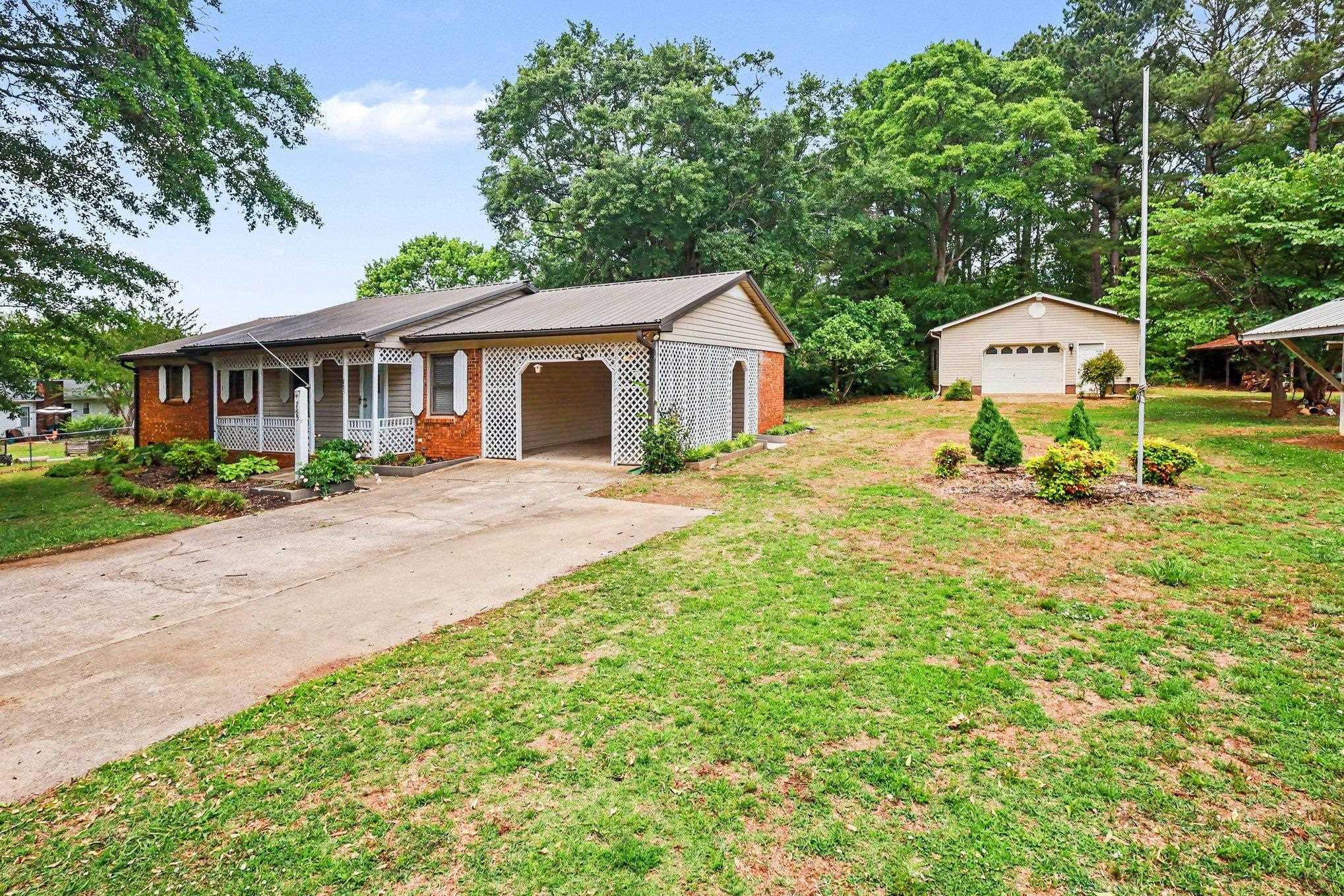 285 State Rd S-42-2406 Inman, SC 29349 - Photo 4 of 44