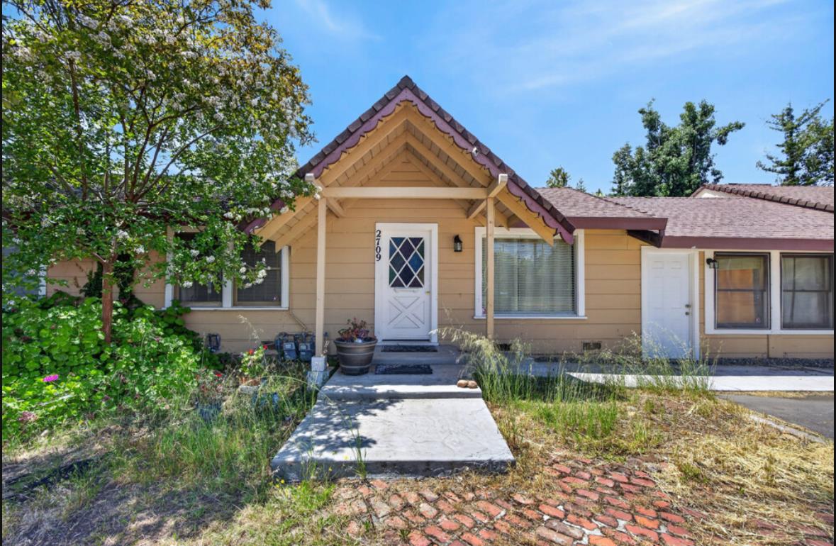2709 Walnut Avenue Carmichael, CA 95608 - Photo 3 of 46