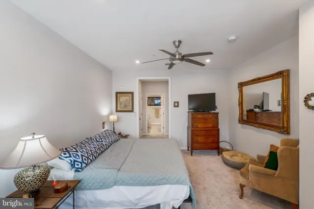 $3,200 | 13210 Petrel Street, Unit 3105, Clarksburg, MD 20871